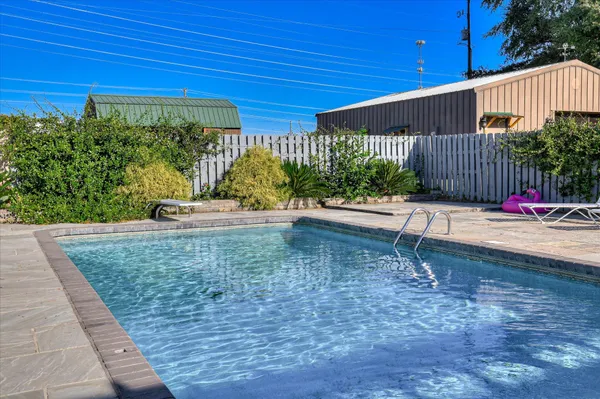 $378,900 | 504 Heathwood Drive, Aiken, SC 29803