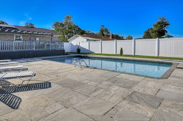 $378,900 | 504 Heathwood Drive, Aiken, SC 29803