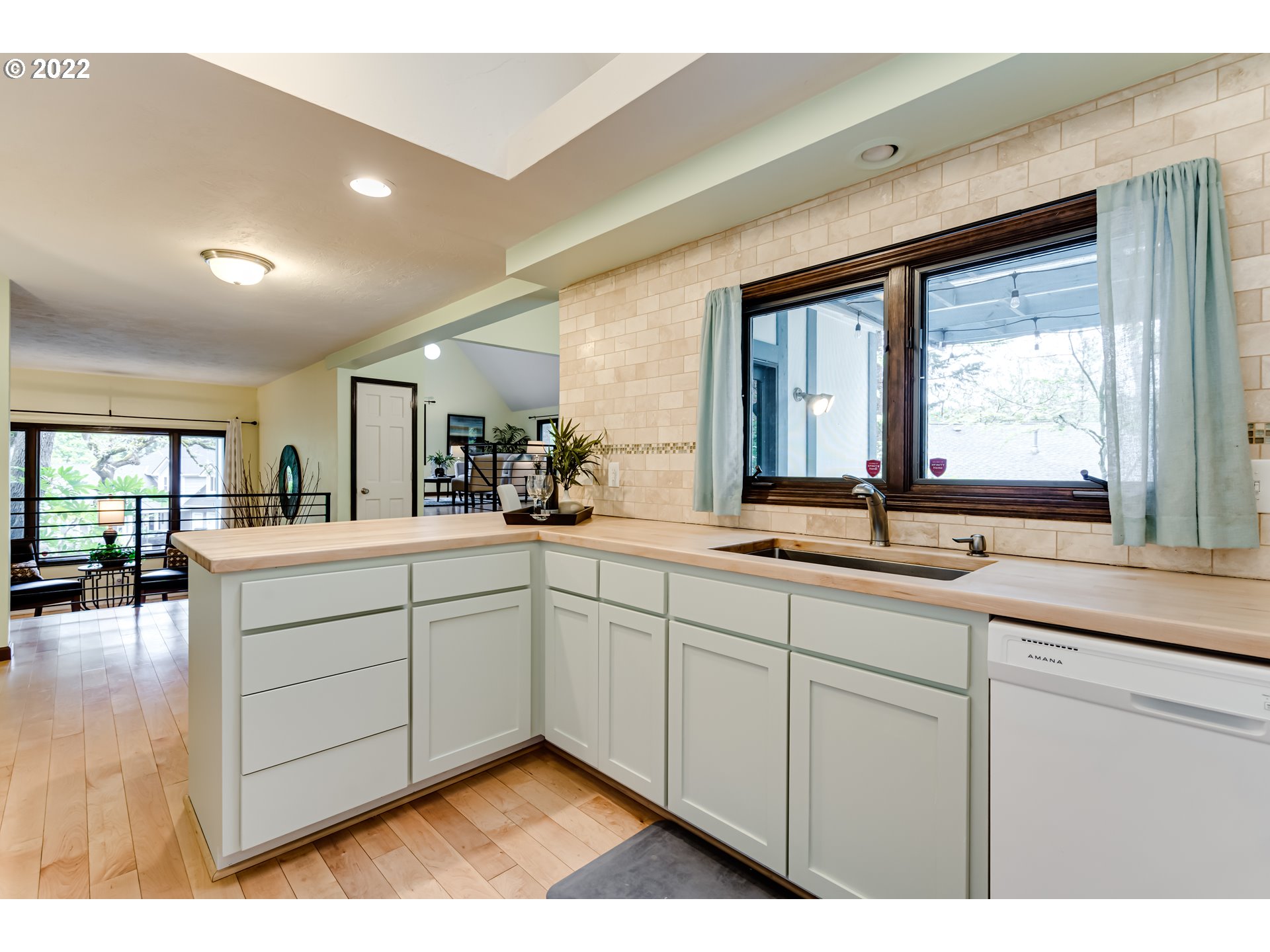 5150 Fox Hollow Road Eugene, OR 97405 - Photo 10 of 32 Gallery Image 10