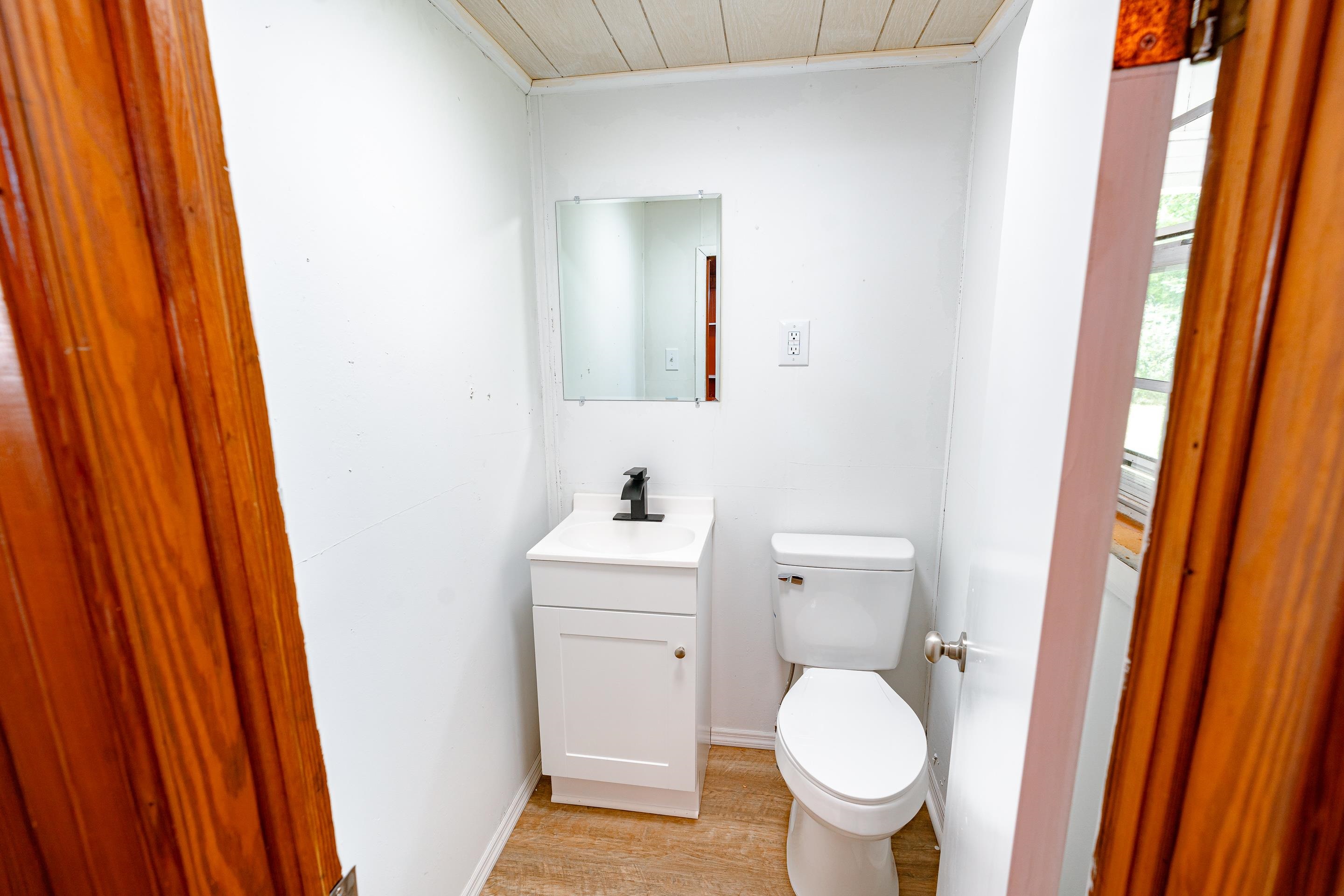 1160 Military Road Mount Vernon, AL 36560 - Photo 21 of 30 Bathroom