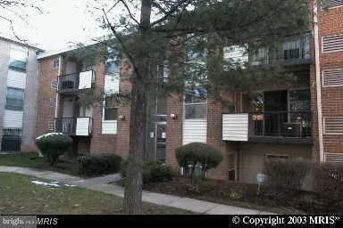 $1,850 | 204 St Barnabas Road, Unit T, Suitland, MD 20746