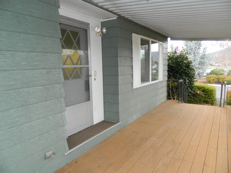 2373 Webster Road Grants Pass, OR 97526 - Photo 37 of 47 Deck to Front Yard