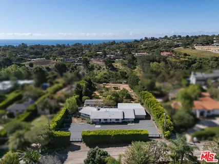 $6,250,000 | 28926 Boniface Drive, Malibu, CA 90265
