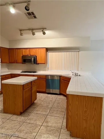 $2,475 | 834 Beefeater Place, North Las Vegas, NV 89032