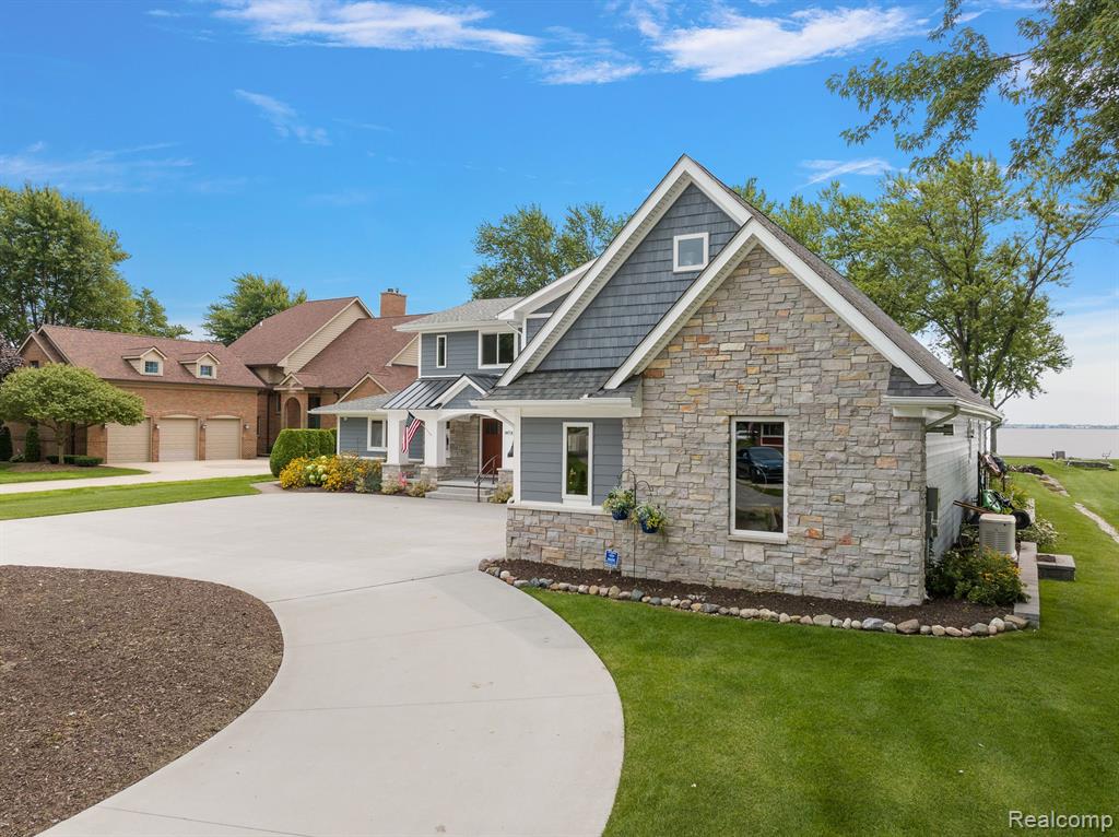 48730 Point Lakeview Street Chesterfield, MI 48047 - Photo 4 of 90