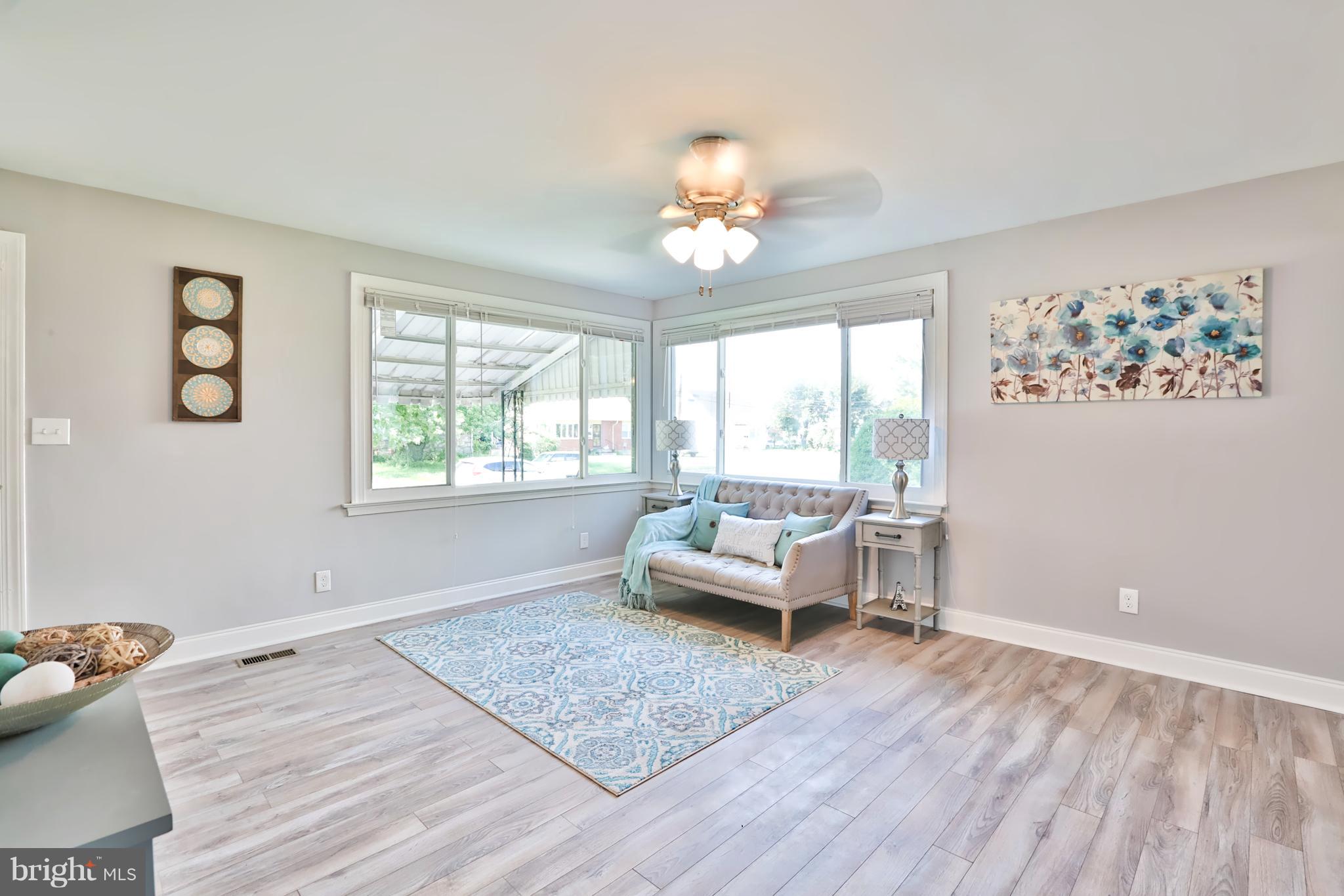 3525 Millvale Road Baltimore, MD 21244 - Photo 2 of 30 Living Room