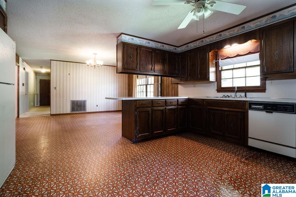 102 Burgess Drive Springville, AL 35146 - Photo 9 of 46