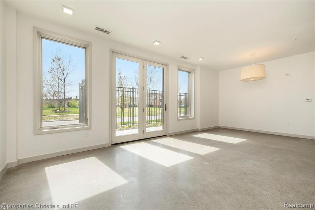 1454 Townsend Street, Unit 4 Detroit, MI 48214 - Photo 3 of 10