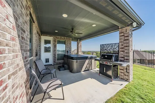 $4,000 | 8208 Indian Hills Court, Benbrook, TX 76126