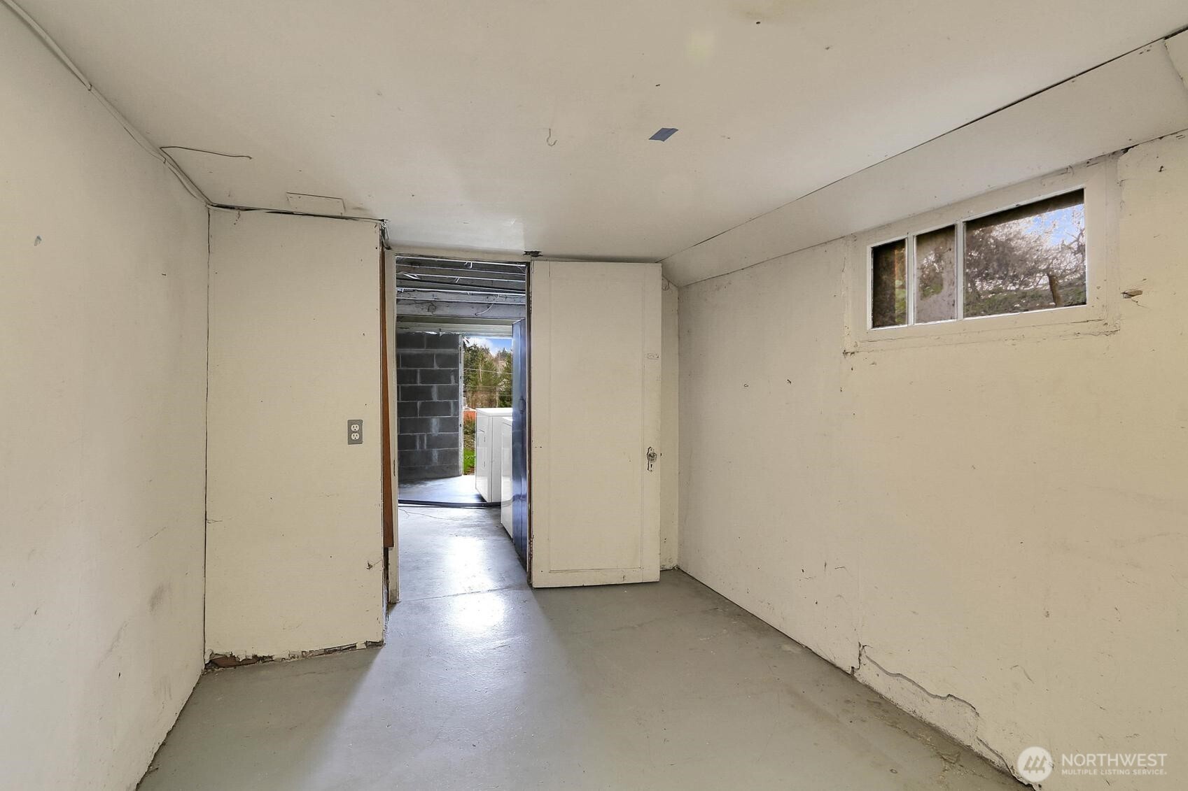 8442 24th Avenue Southwest Seattle, WA 98106 - Photo 23 of 26