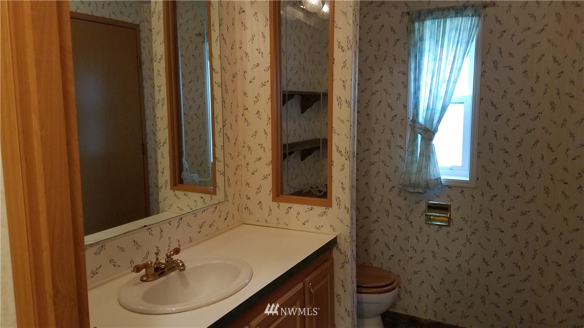 5425 Fir Tree Road Southeast Olympia, WA 98513 - Photo 11 of 25 Gallery Image 11