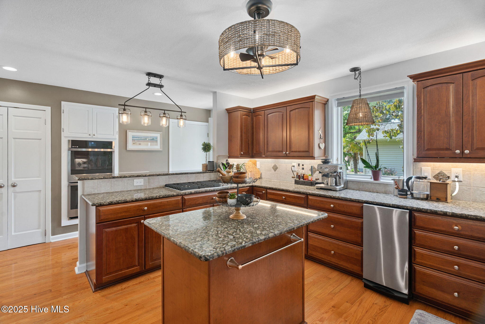 208 Outrigger Road New Bern, NC 28562 - Photo 19 of 71 73-web-or-mls-208-outrigger-rd