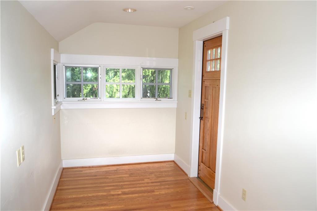 5 Biddeford Road Ben Avon Heights, PA 15202 - Photo 16 of 25 Sitting room and access to sun deck off master