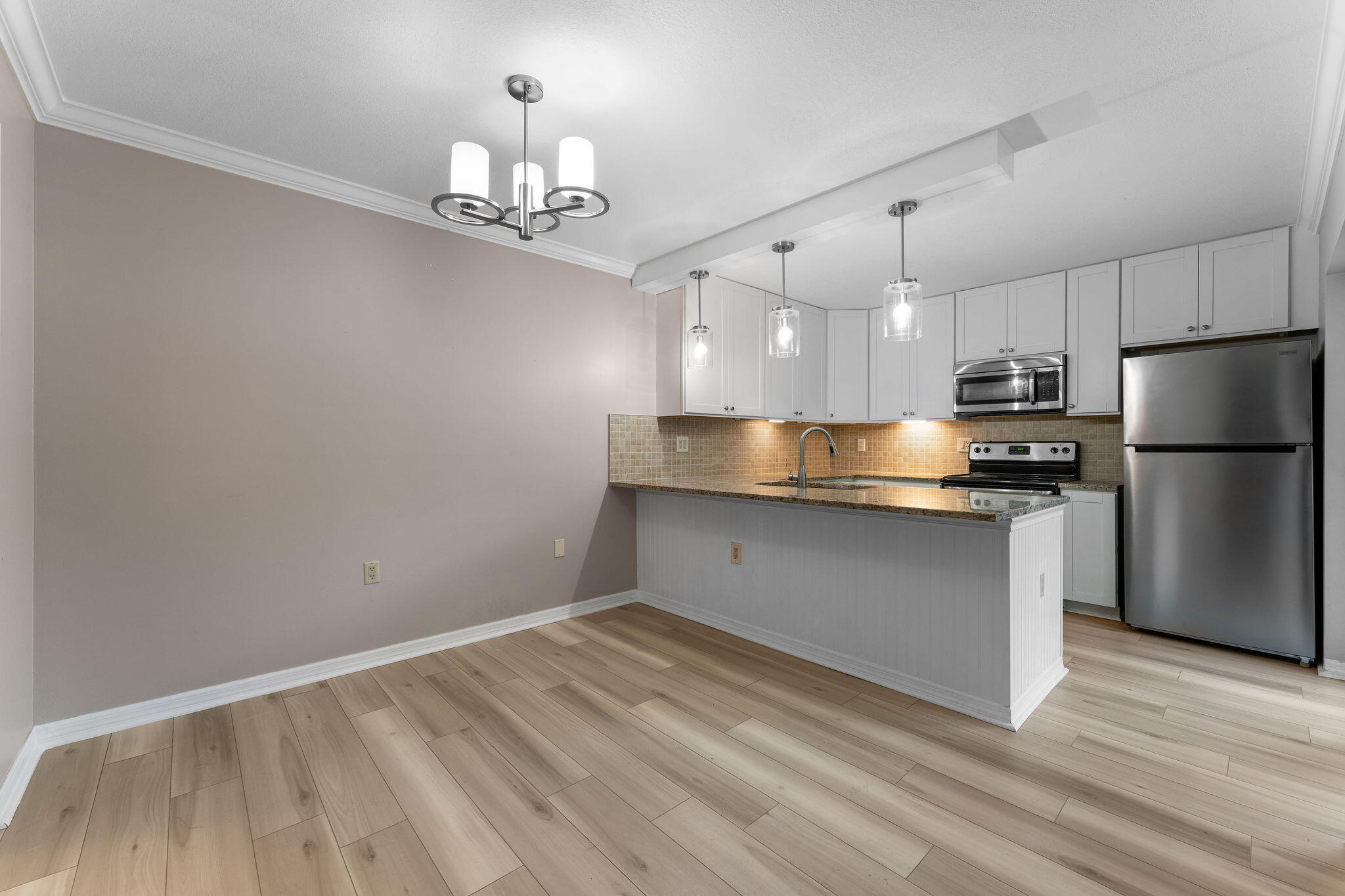 2702 27th Court Jupiter, FL 33477 - Photo 8 of 30 2702-11