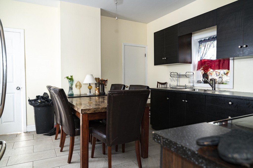27 Laurel Street Boston, MA 02119 - Photo 4 of 20 Gallery Image 4