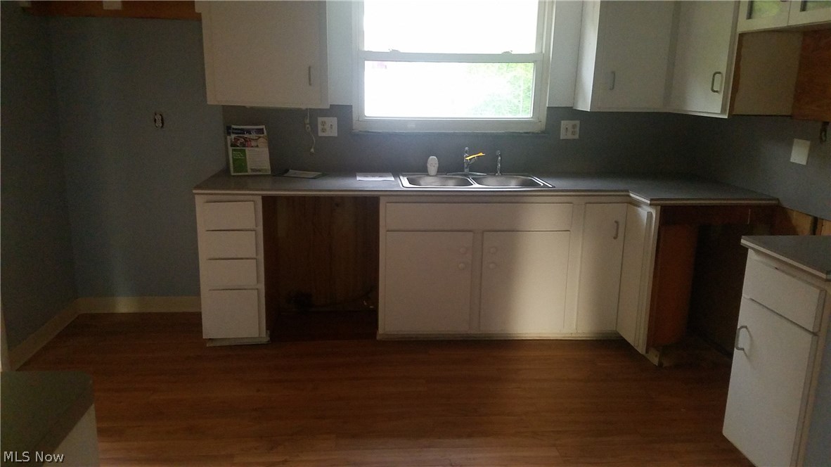 459 Stratford Road Akron, OH 44333 - Photo 2 of 14 Gallery Image 2