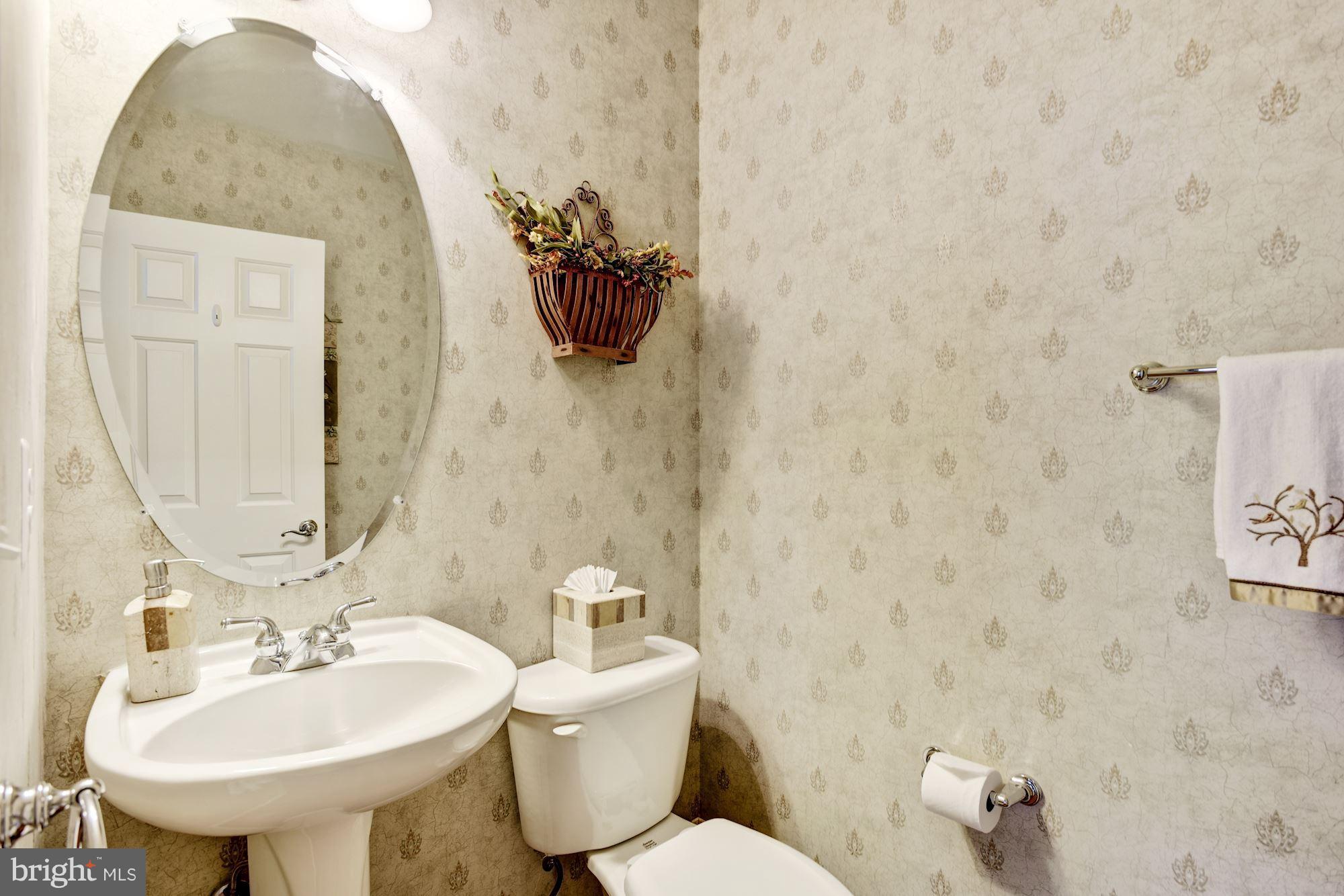 2310 Noblewood Road Edgewater, MD 21037 - Photo 14 of 30 Powder Room