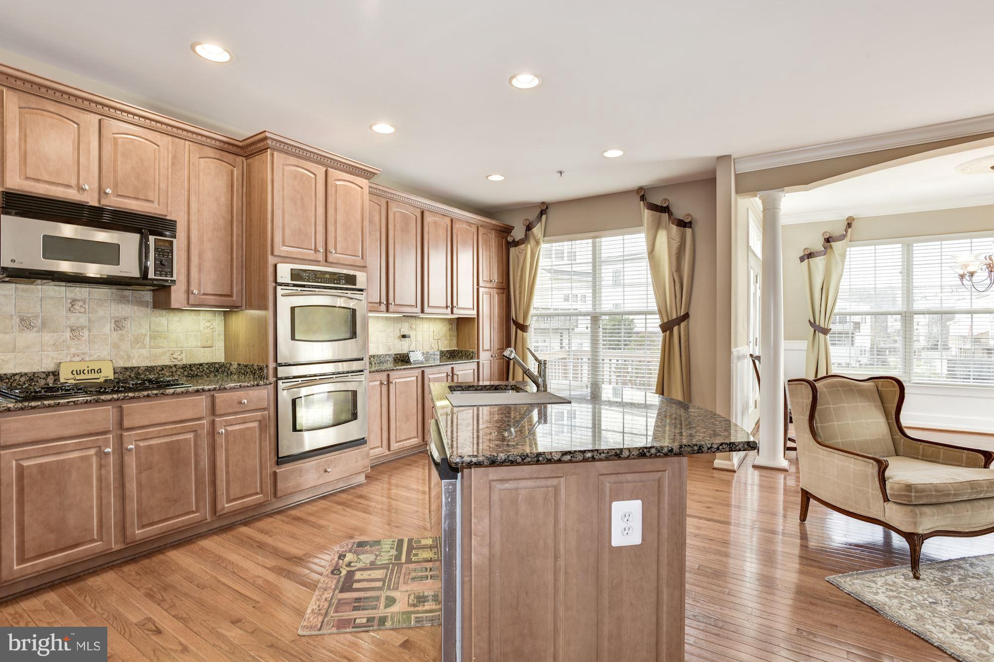 2310 Noblewood Road Edgewater, MD 21037 - Photo 7 of 30 Gourmet Kitchen