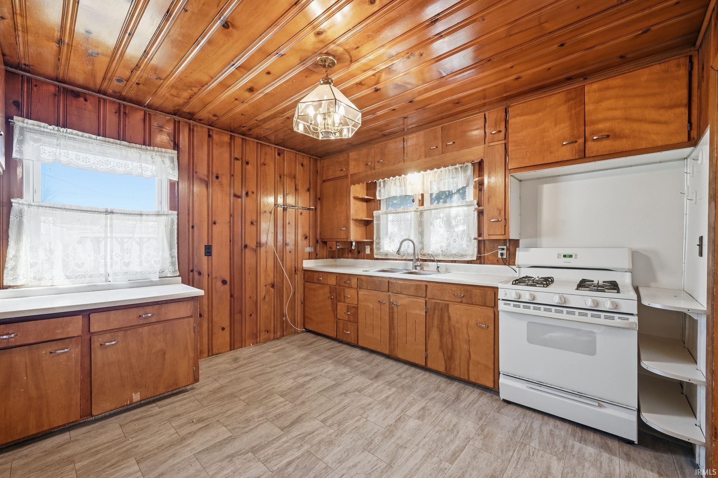 524 South Meridian Street Dunkirk, IN 47336 - Photo 12 of 21