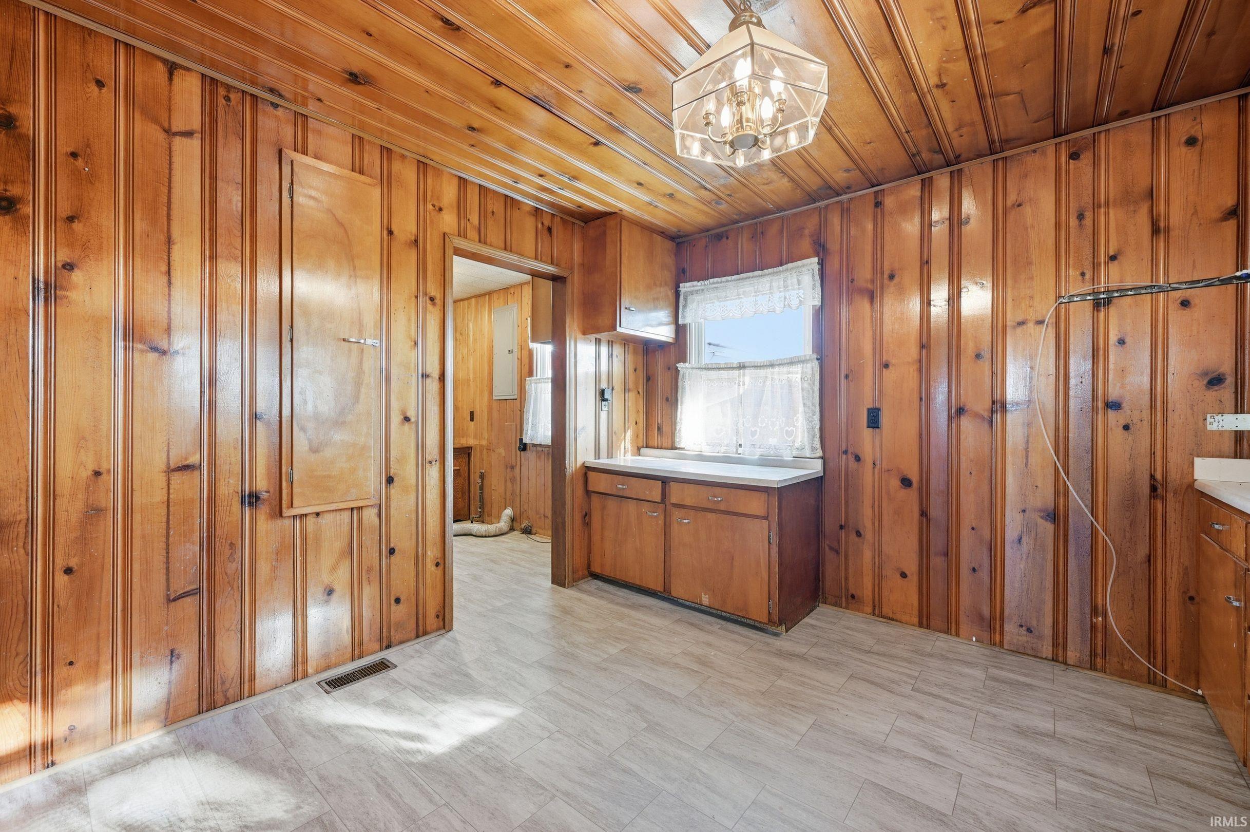 524 South Meridian Street Dunkirk, IN 47336 - Photo 13 of 21