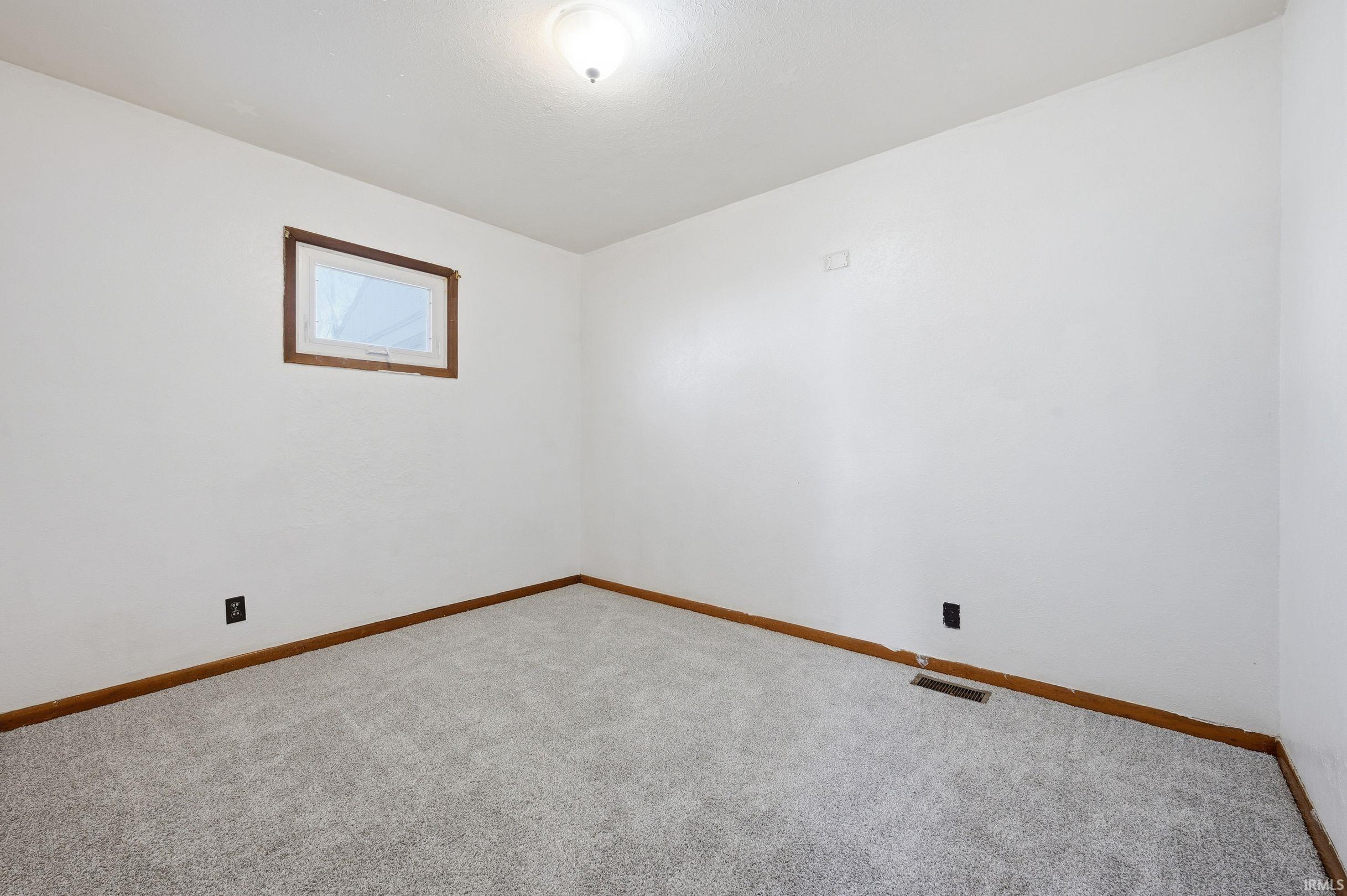 524 South Meridian Street Dunkirk, IN 47336 - Photo 15 of 21