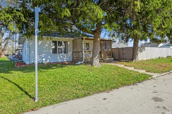 $109,900 | 524 South Meridian Street, Dunkirk, IN 47336