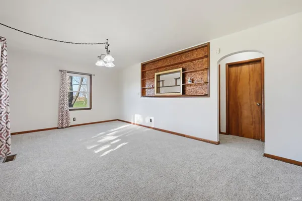 $109,900 | 524 South Meridian Street, Dunkirk, IN 47336