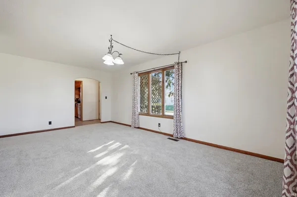 $109,900 | 524 South Meridian Street, Dunkirk, IN 47336