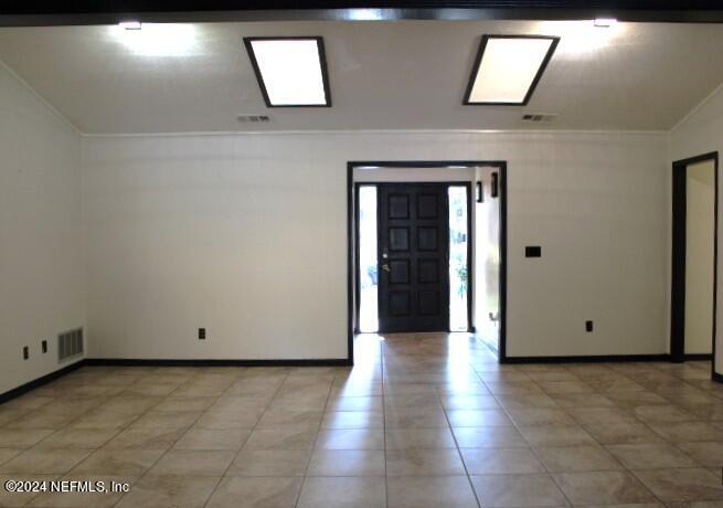 5275 Riverton Road, Unit 7 Jacksonville, FL 32277 - Photo 28 of 43 LIVING ROOM 1