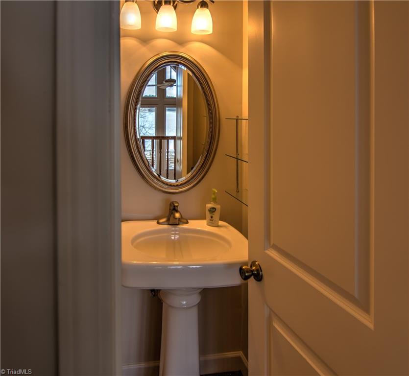 198 Shoreline Road New London, NC 28127 - Photo 27 of 28 Upper level bath.