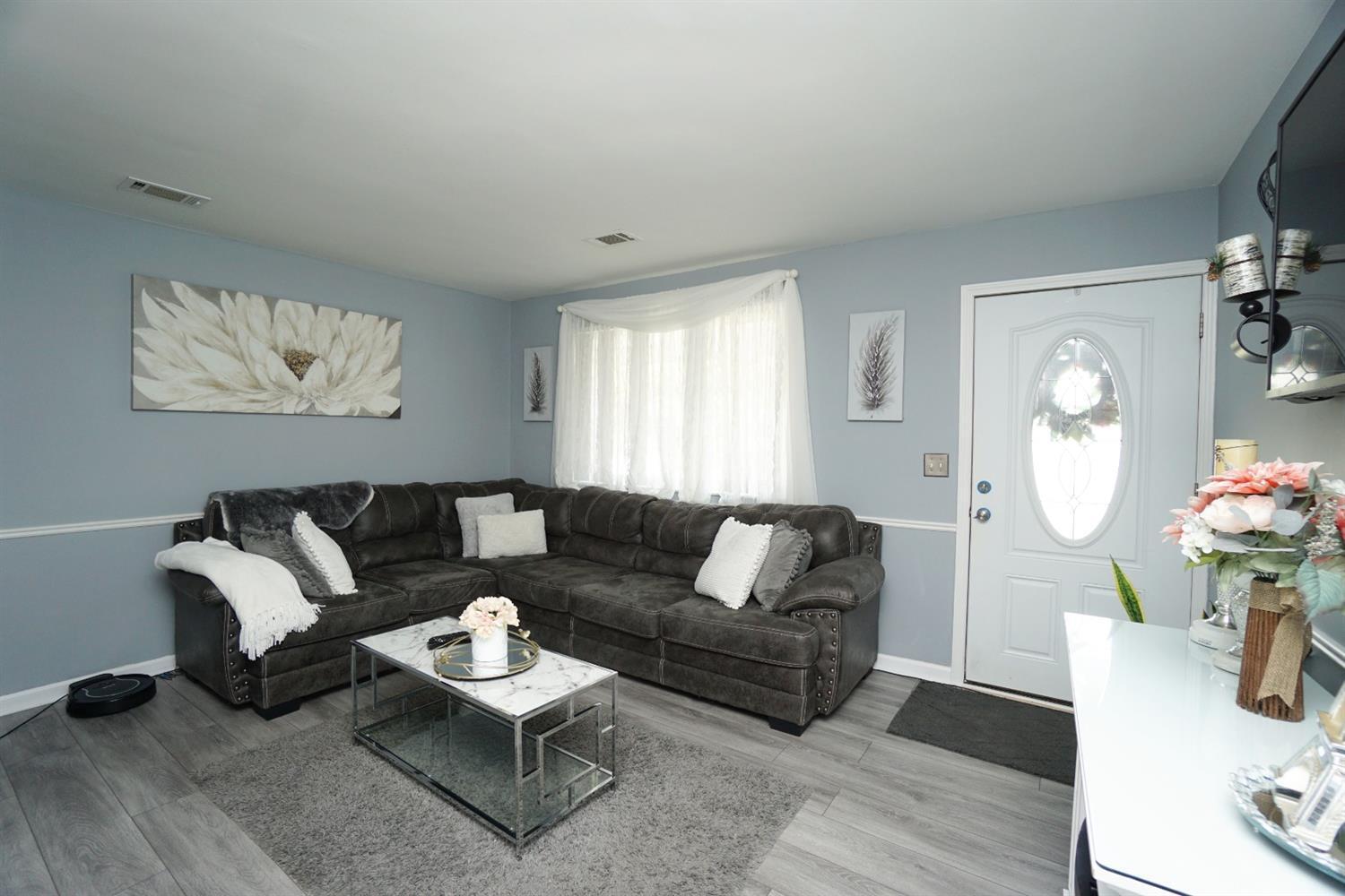 10857 Pippin Road Cincinnati, OH 45231 - Photo 4 of 25 Gallery Image 4