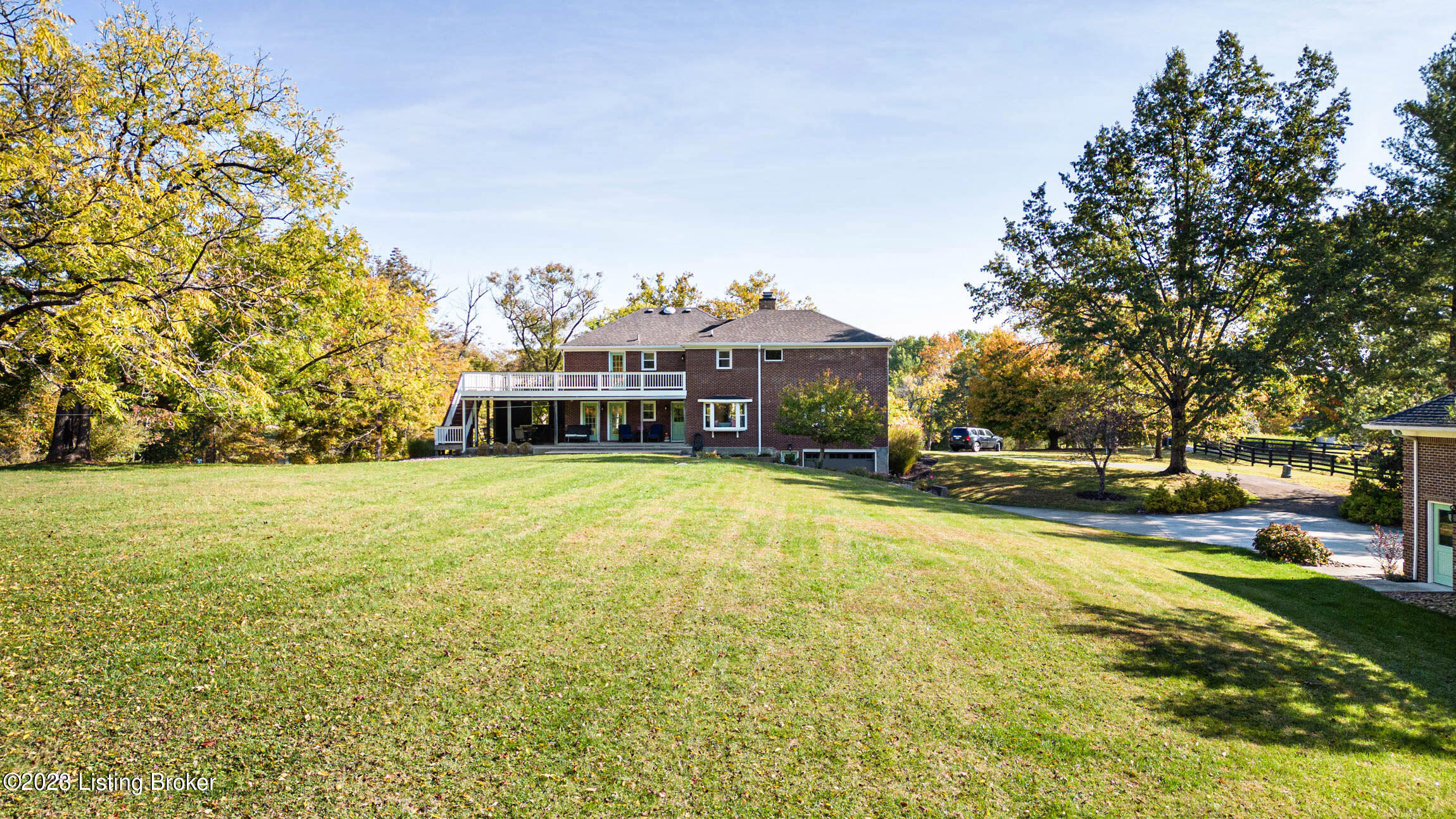 2140 Long Run Road Louisville, KY 40245 - Photo 10 of 74 House_21010