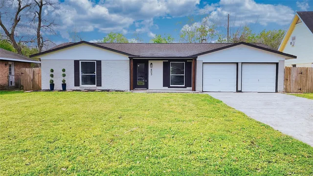 $2,600 | 403 Vance Street, League City, TX 77573
