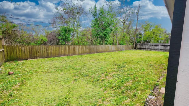 $2,600 | 403 Vance Street, League City, TX 77573