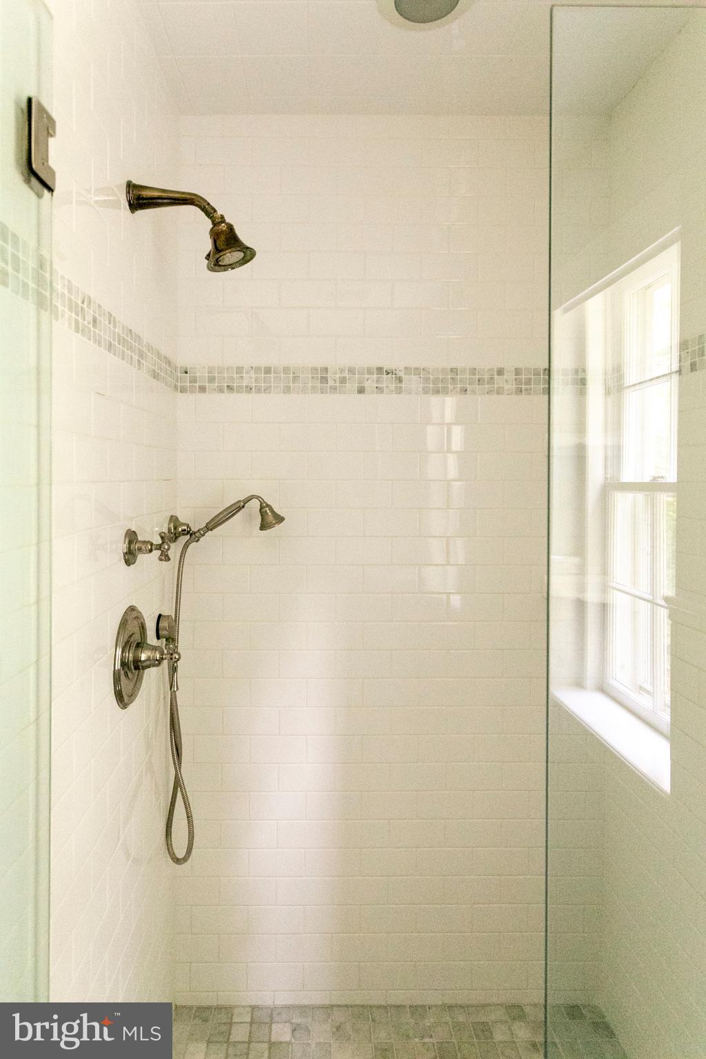 60 West Hampton Road Philadelphia, PA 19118 - Photo 12 of 23