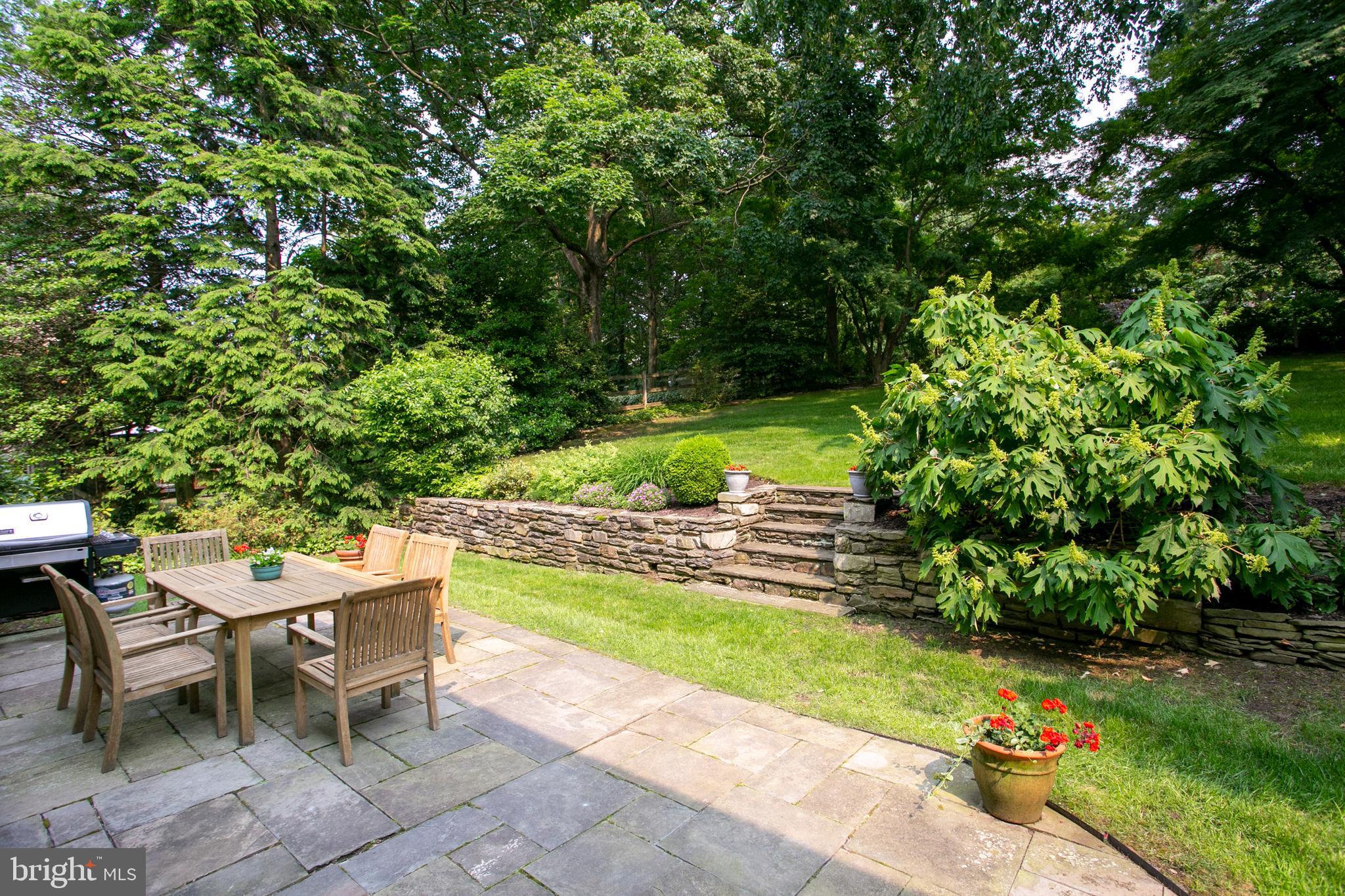 60 West Hampton Road Philadelphia, PA 19118 - Photo 21 of 23