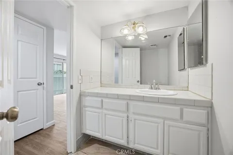 $484,900 | 8927 Cedros Avenue, Unit 8, Panorama City, CA 91402