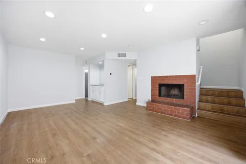 $484,900 | 8927 Cedros Avenue, Unit 8, Panorama City, CA 91402