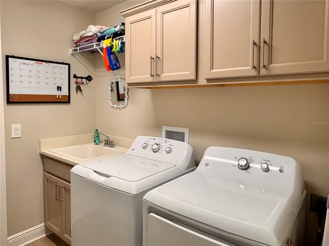 $541,900 | 736 River Oaks Circle, The Villages, FL 34762