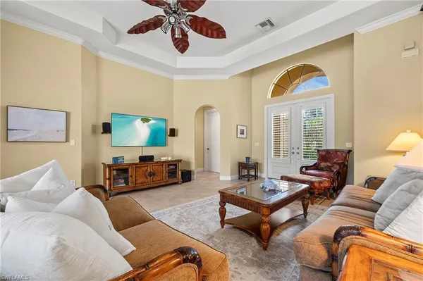 $15,000 | 975 Tivoli Court, Naples, FL 34104