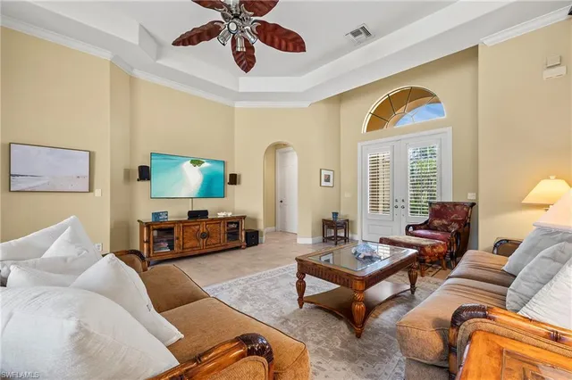 $15,000 | 975 Tivoli Court, Naples, FL 34104