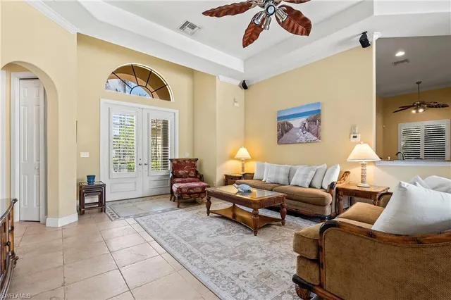 $15,000 | 975 Tivoli Court, Naples, FL 34104