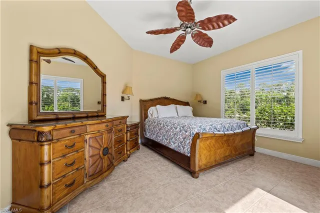 $15,000 | 975 Tivoli Court, Naples, FL 34104