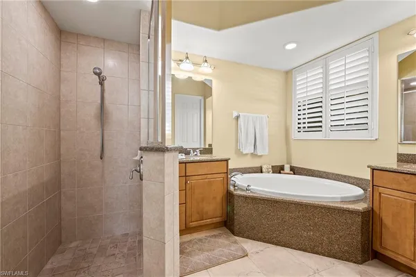 $15,000 | 975 Tivoli Court, Naples, FL 34104