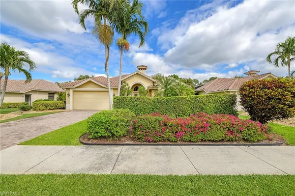 $15,000 | 975 Tivoli Court, Naples, FL 34104