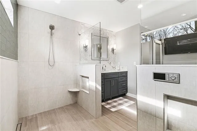 $925,000 | 1873 Queens Way, Atlanta, GA 30341