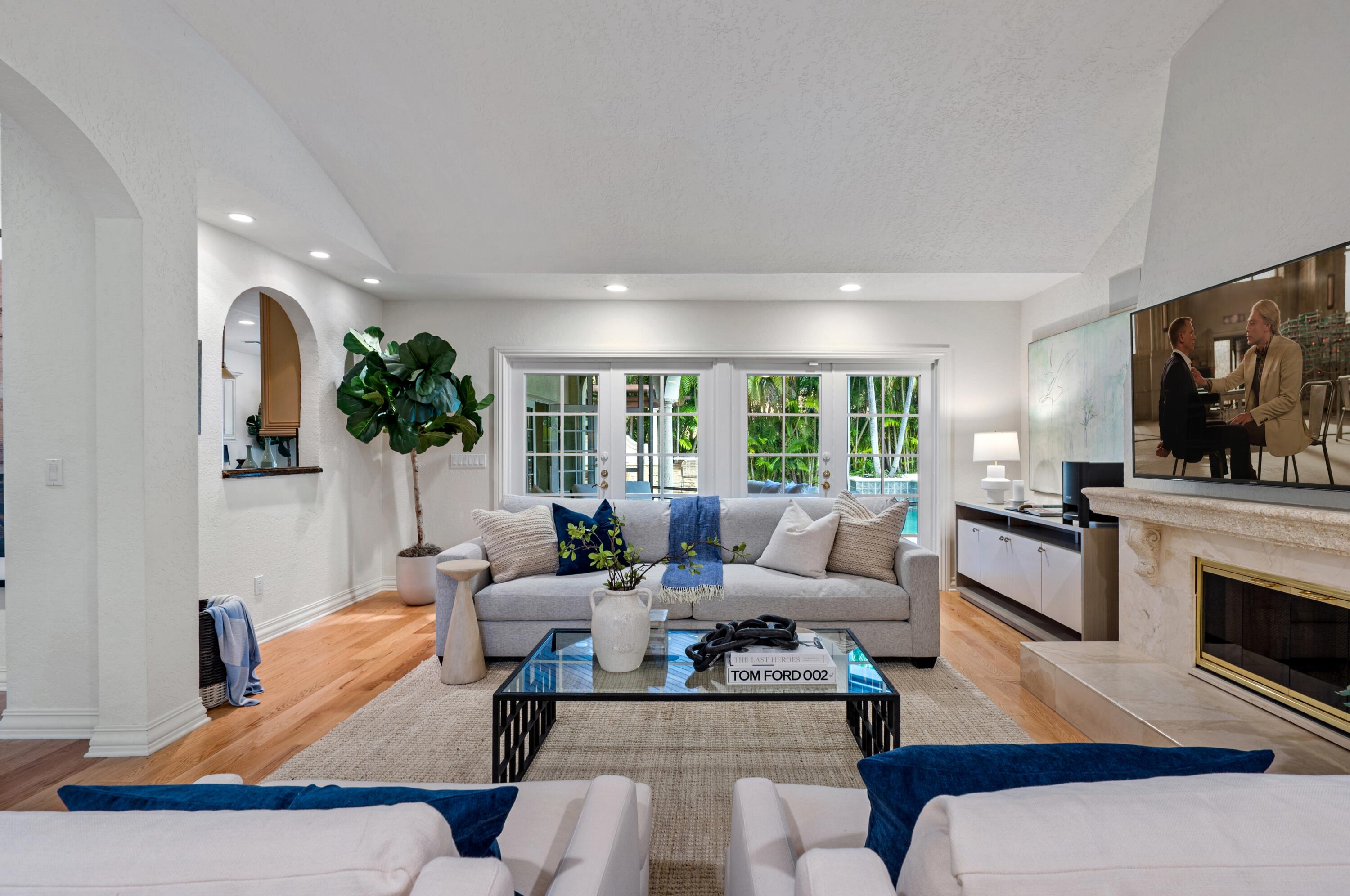 825 Oleander Street Boca Raton, FL 33486 - Photo 3 of 39 825 Oleander Street