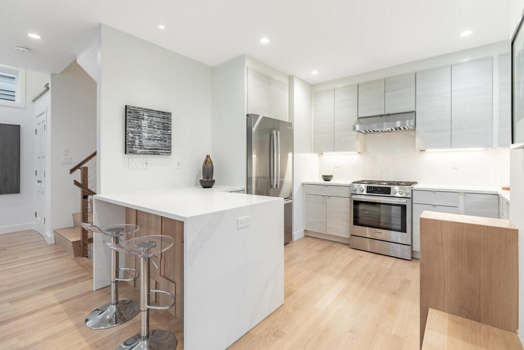 15 Gardner Road, Unit 15 Cambridge, MA 02139 - Photo 5 of 16
