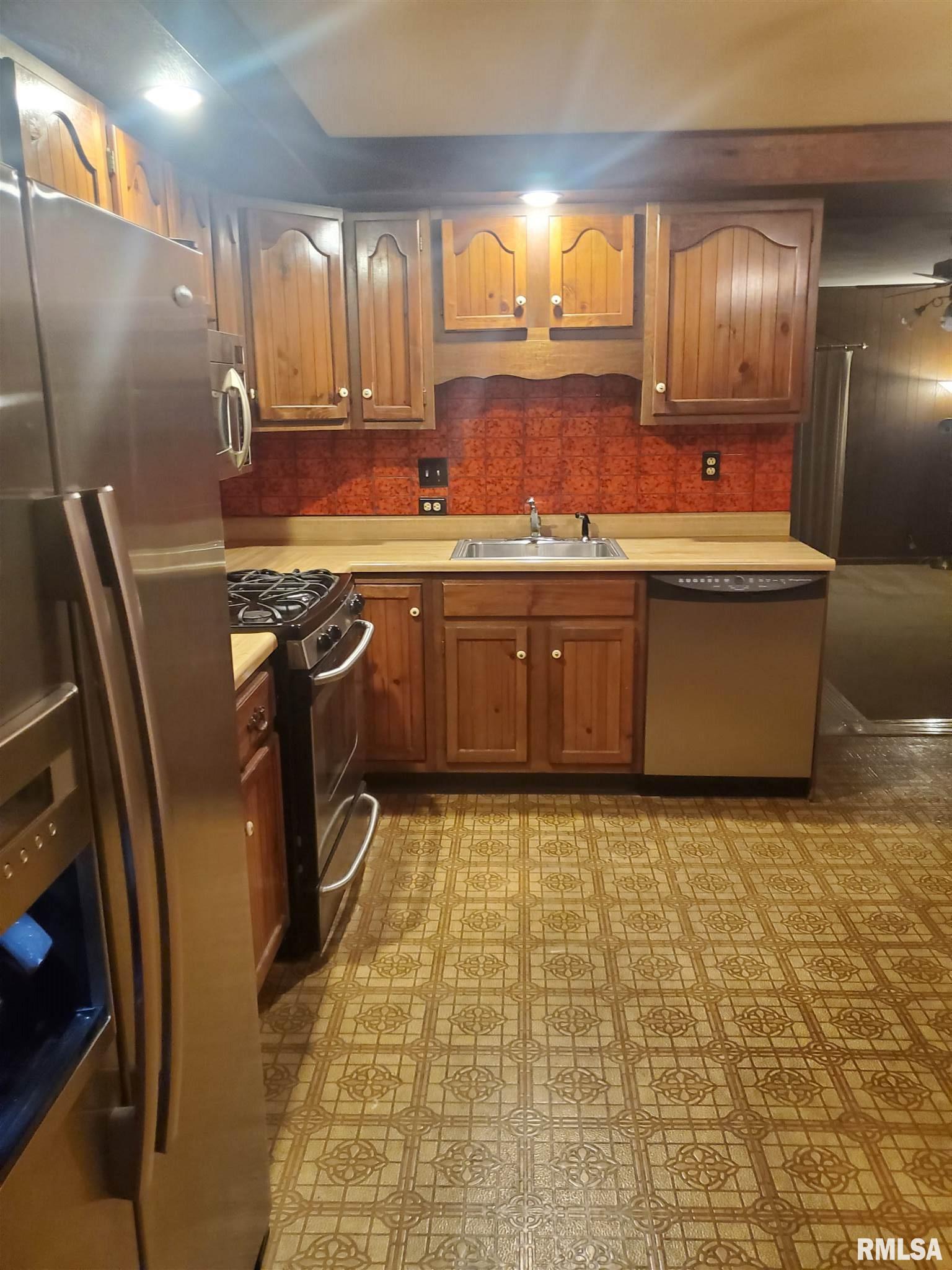 3600 Interurban Avenue Springfield, IL 62707 - Photo 8 of 37