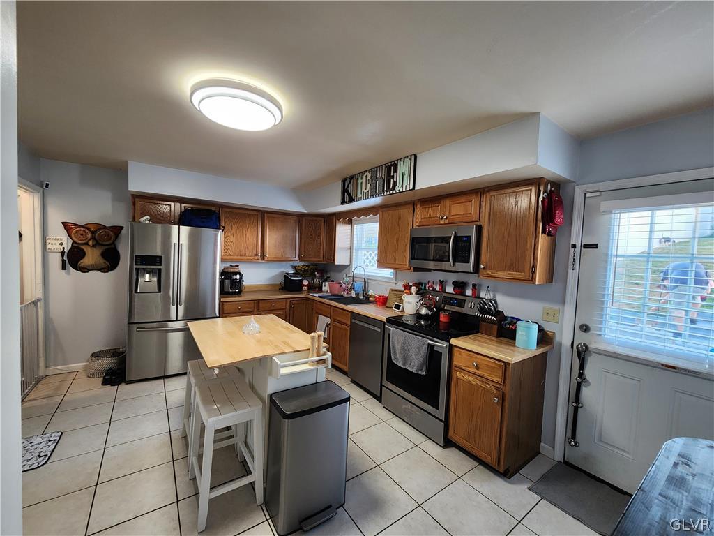 322 Chestnut Street Slatington, PA 18080 - Photo 18 of 50 Kitchen